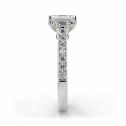 Madame Radiant - Or blanc category